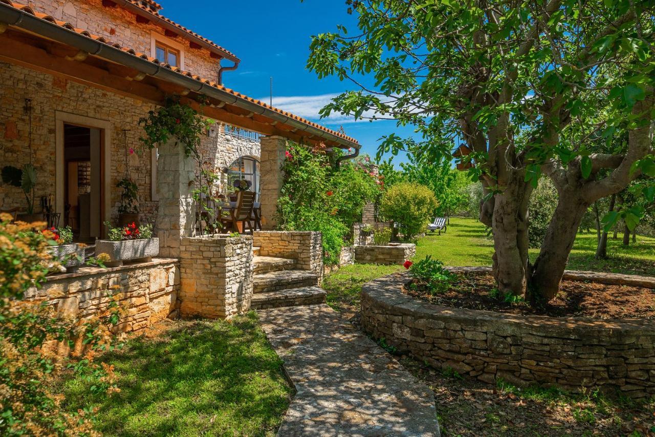 Vila Eufemia *